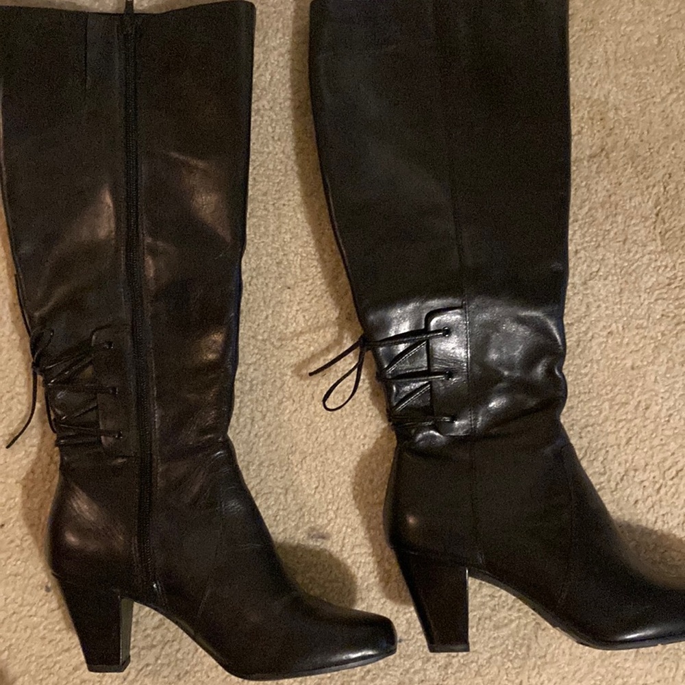Like new Clark’s black knee high boot, size 8.5
